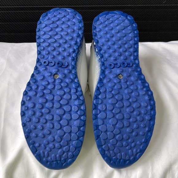 Brand new men’s size 11 Chicago Cubs athletic shoes. - Picture 5 of 5